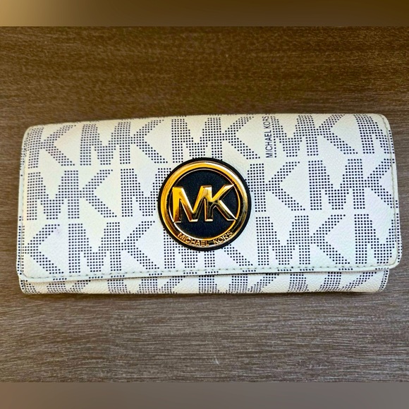 MICHAEL Michael Kors Handbags - Michael Kors Large Leather Wallet